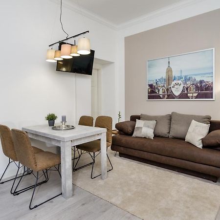 The Lohmeyerstr Hh, 2 Bed Rooms Up To 5 People Berlino Esterno foto